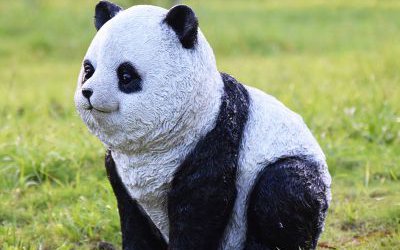 廣場(chǎng)觀光區(qū)蹲坐姿態(tài)玻璃鋼仿真熊貓雕塑