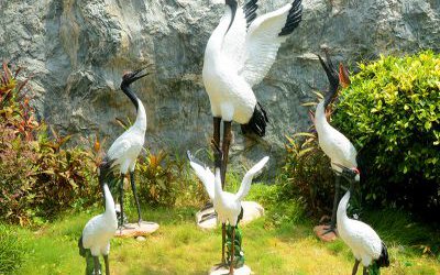 戶(hù)外玻璃鋼彩繪仿真丹頂鶴雕塑