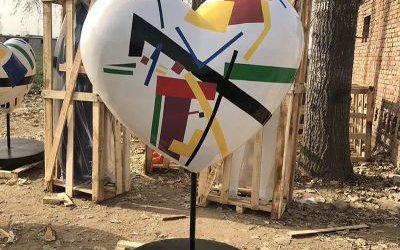 戶外創(chuàng)意玻璃鋼彩繪裝飾品工藝愛心雕塑