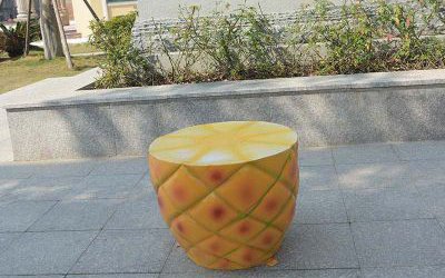 游樂(lè)園玻璃鋼仿真創(chuàng)意凳子雕塑