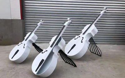 室內(nèi)創(chuàng)意玻璃鋼仿真白色大提琴雕塑