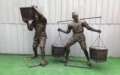 抗筐挑擔子人物玻璃鋼仿銅農(nóng)耕勞動人物雕塑