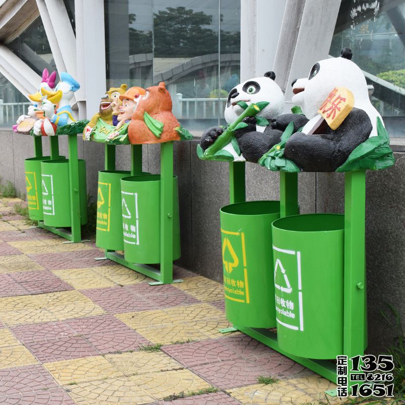 游樂場(chǎng)擺放卡通玻璃鋼垃圾桶雕塑