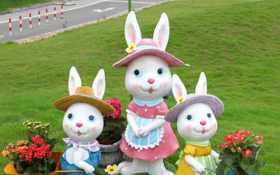 公園草坪玻璃鋼兔子雕塑