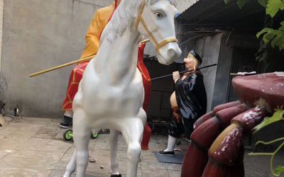 戶外景區(qū)玻璃鋼彩繪西游記人物雕塑