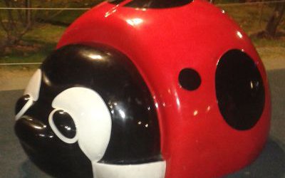 城市街道公園玻璃鋼卡通仿真動(dòng)物七星瓢蟲(chóng)雕塑