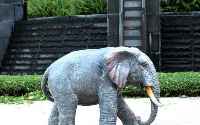 公園戶外大型景觀玻璃鋼仿真動物大象雕塑