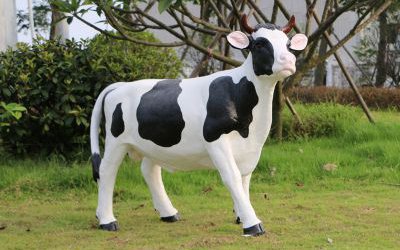 仿真動(dòng)物玻璃鋼奶牛雕塑