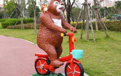 游樂場玻璃鋼卡通熊出沒熊大雕塑