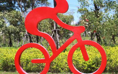 剪影自行車(chē)人物公園抽象玻璃鋼園林景觀雕塑