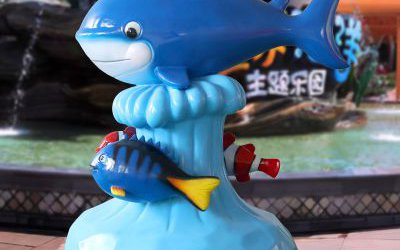 海洋公園玻璃鋼卡通鯊魚雕塑擺件